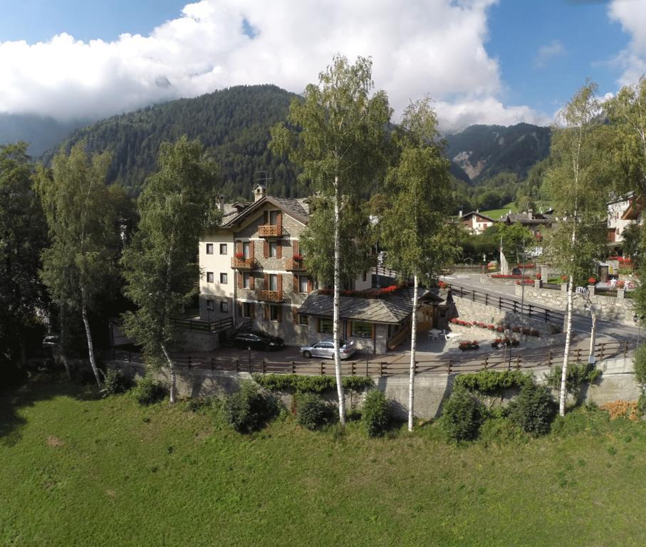 Hotel Stella Del Nord Courmayeur Eksteriør billede