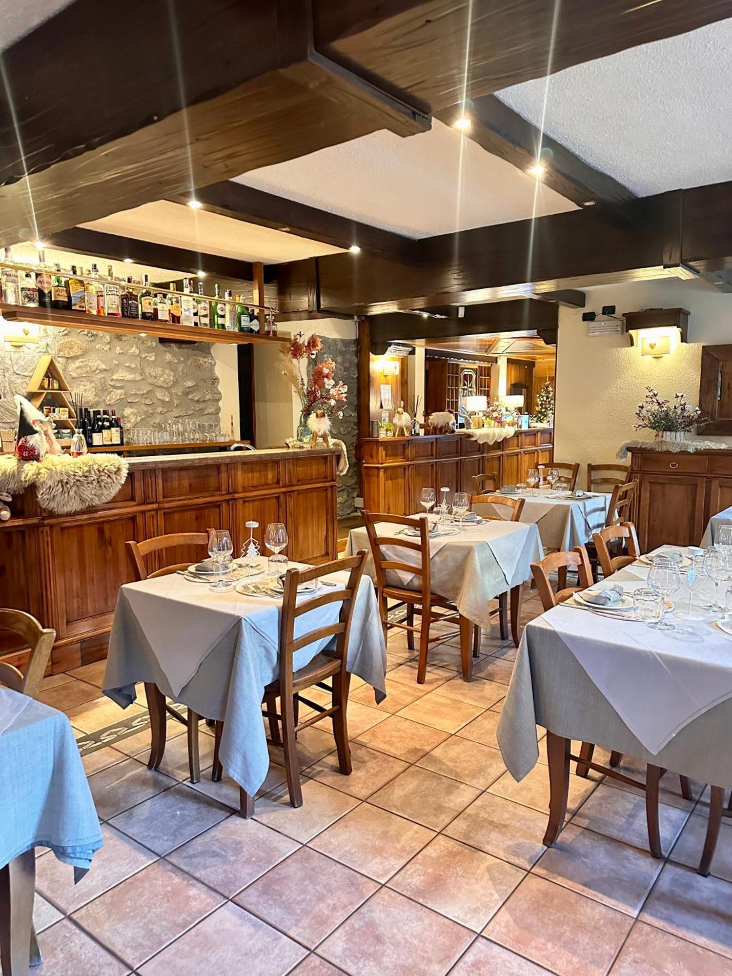 Hotel Stella Del Nord Courmayeur Eksteriør billede