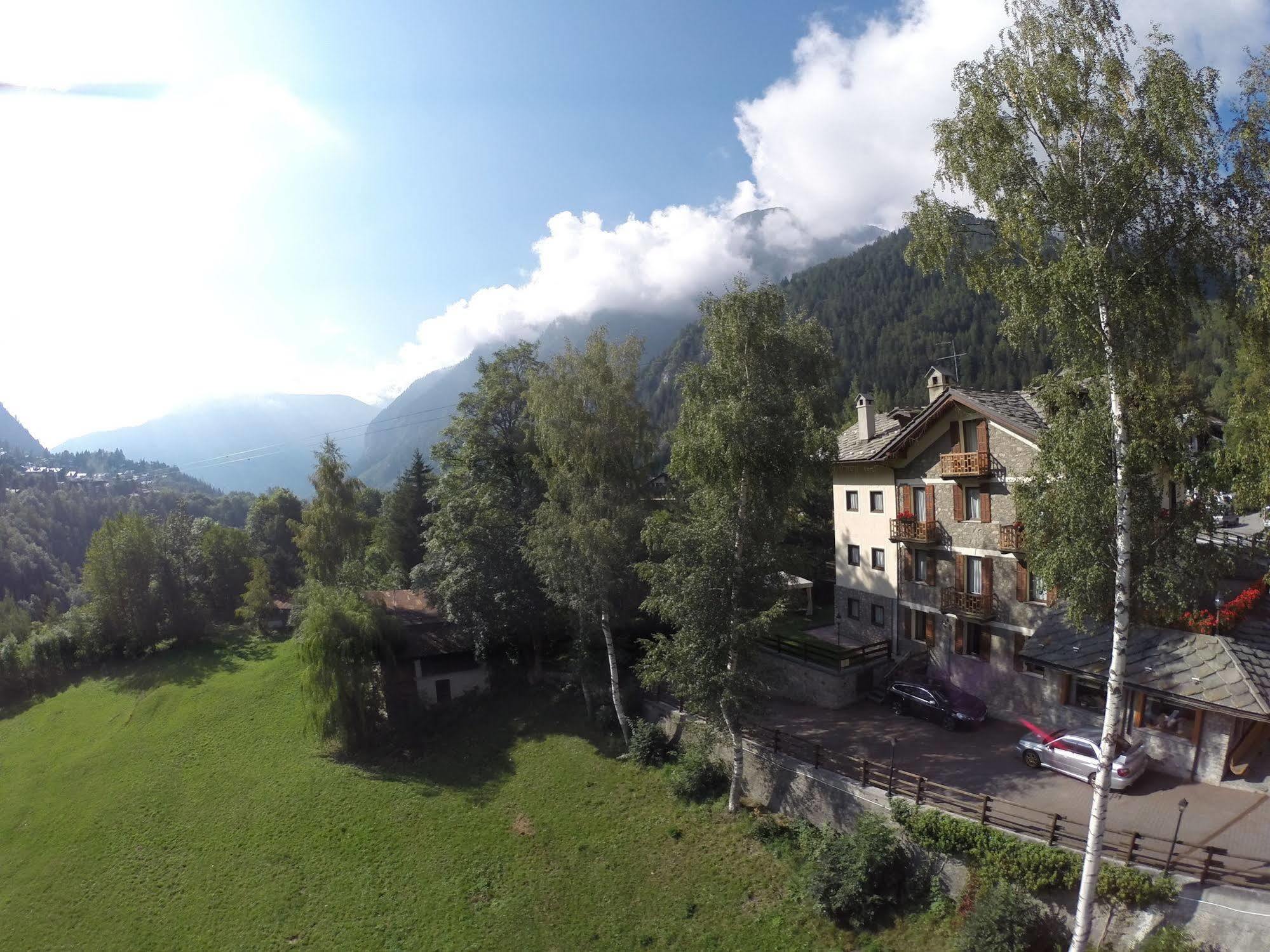 Hotel Stella Del Nord Courmayeur Eksteriør billede
