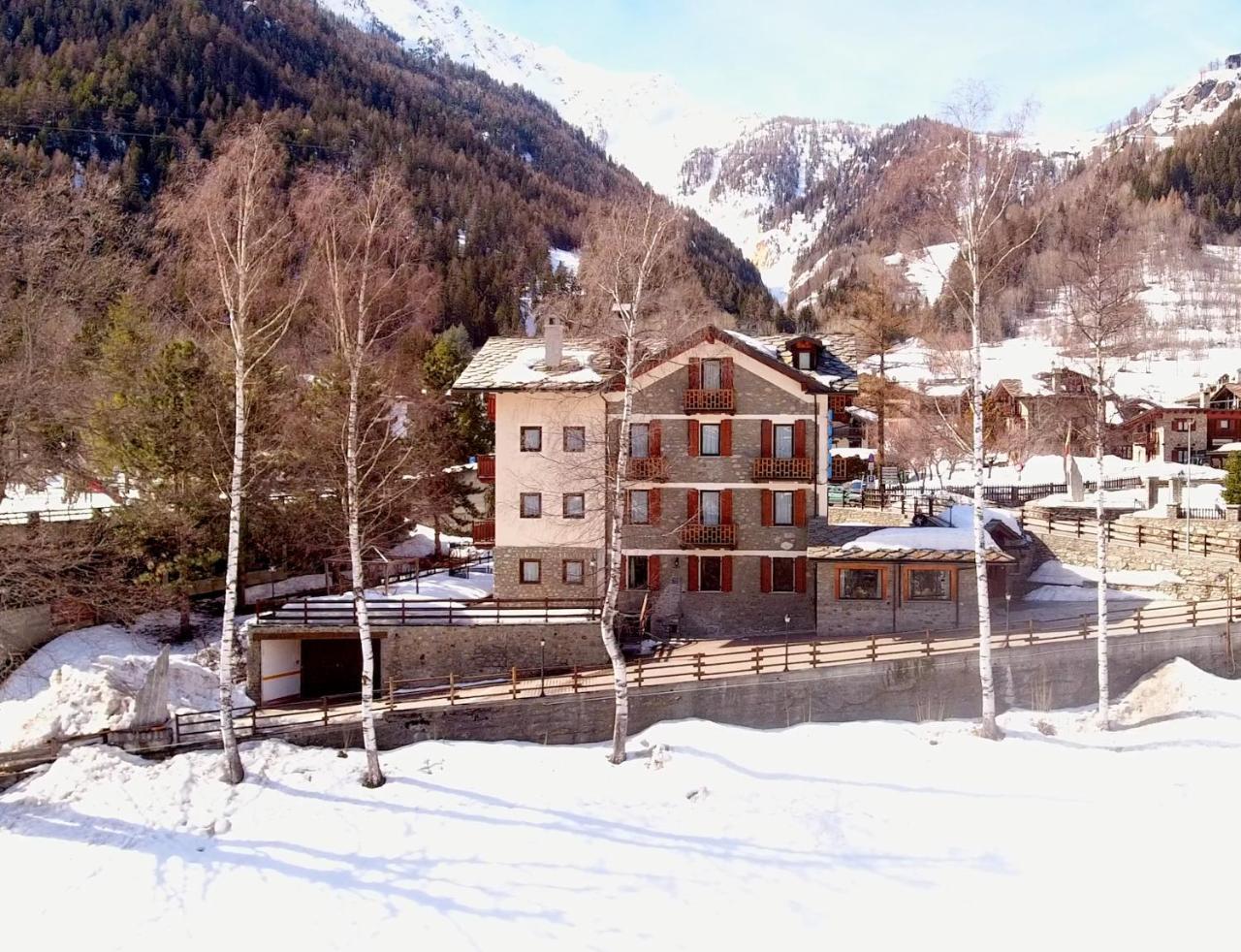 Hotel Stella Del Nord Courmayeur Eksteriør billede